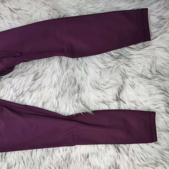 lululemon - Picture 4 of 7